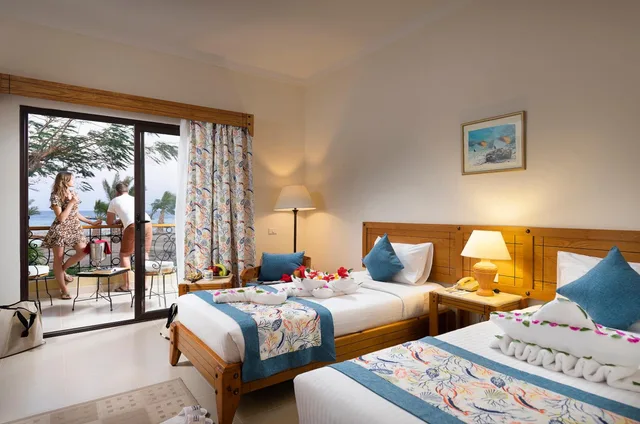 غرفة بريميوم بسرير مزدوج أو سريرين منفصلين، Three Corners Fayrouz Plaza Beach Resort 1/2