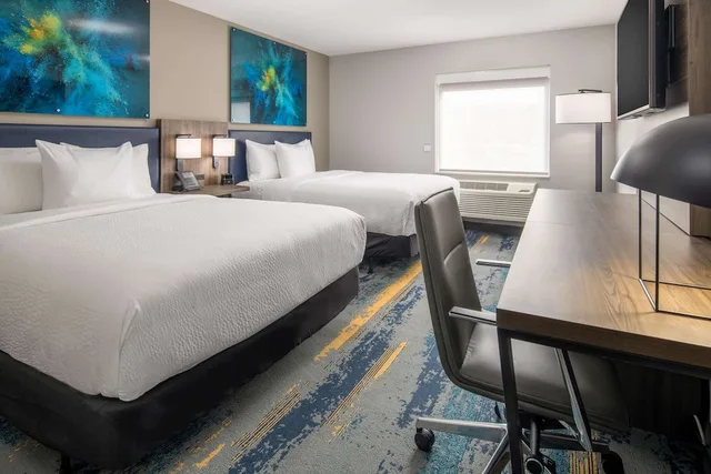 غرفة بسريرين كوين لذوي الإعاقة، La Quinta Inn Suites By Wyndham Spokane Downtown 2/3