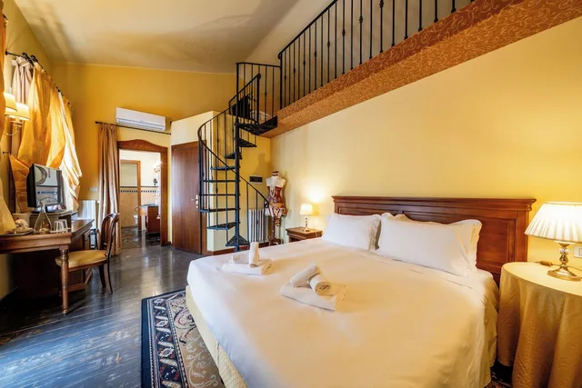جناح عائلي ديلوكس بسرير كوين وسريرين منفصلين، Hotel Serenella 1/4