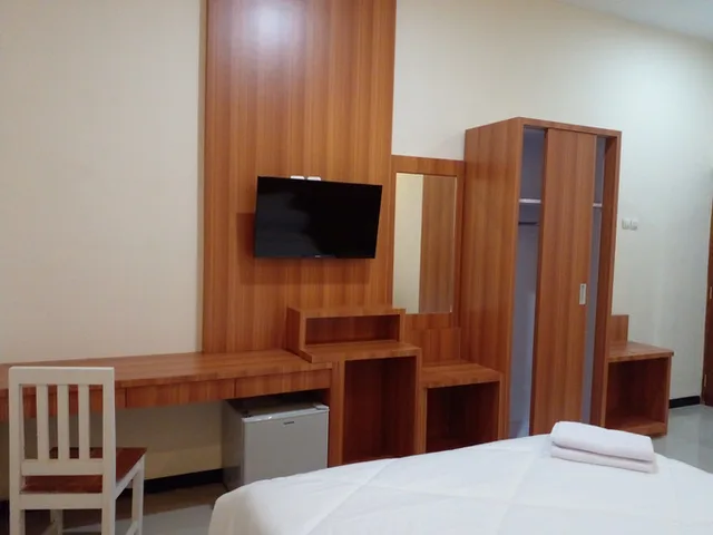 غرفة ديلوكس بسرير مزدوج، Hotel Wisma Solo Syariah 3/4