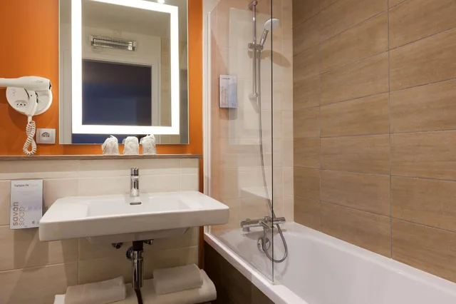 غرفة سوبيريور بسرير مزدوج، Hotel Campanile Metz Nord - Talange 10/10
