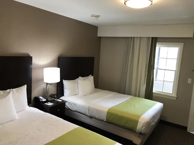 Standard, 2 Double Beds, Best Western Fort Lee 2/8