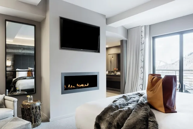 Bridge, Suite, King Bed, Hotel Jackson 1/2