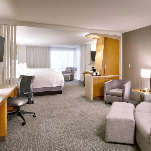 Suite, 2 Queen Beds, Sofa, Bathtub, Accessible, Courtyard Salt Lake City Downtown 2/4