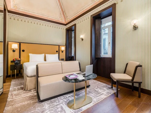 Superior, King Bed, The Galata Hotel Istanbul - MGallery Collection 4/7