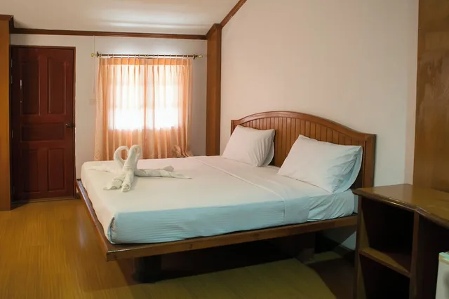 جناح عائلي ثلاثي بسريرين مزدوجين، Haad Rin Resort 5/10