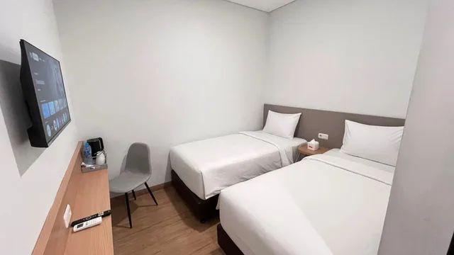 غرفة قياسية بسريرين منفصلين، Yes Hotel 1/2