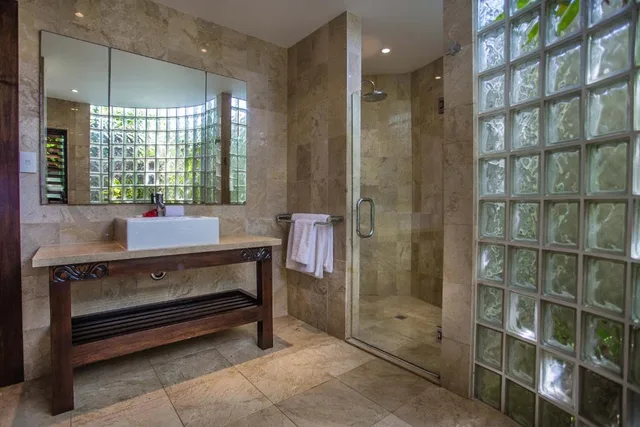 3 Bedrooms, Presidential, Villa, Beach Front, Te Manava Luxury Villas Spa 5/5