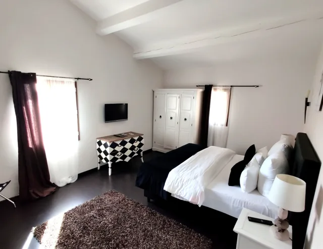 غرفة ديلوكس بسرير كينج، Maison Prestige Roberto Geissini 3/9