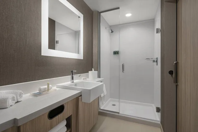 Suite, King Bed, Trundle Bed, Bathtub, Accessible, SpringHill Suites by Marriott Tuckahoe Westchester County 7/10