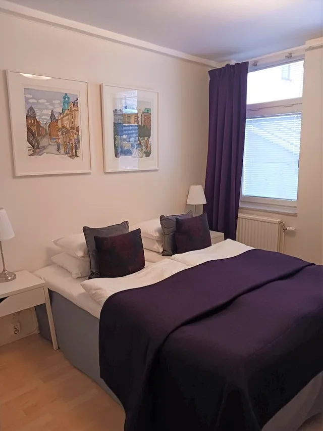 غرفة بسريرين منفصلين بغرفة نوم واحدة بحمام خاص في الطابق الأرضي، Hotel Hornsgatan 2/5