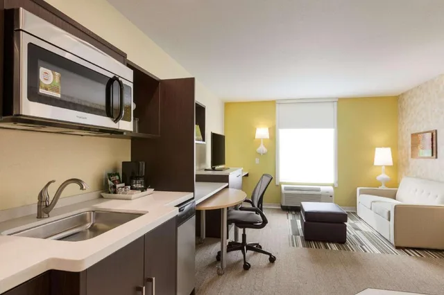 جناح بسرير كينج مع أريكة لذوي الإعاقة، Home2 Suites By Hilton Youngstown West/Austintown 6/6