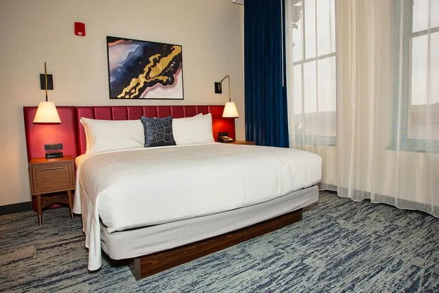 غرفة بسرير كينج لذوي الإعاقة، Blu Tique Hotel 1/2