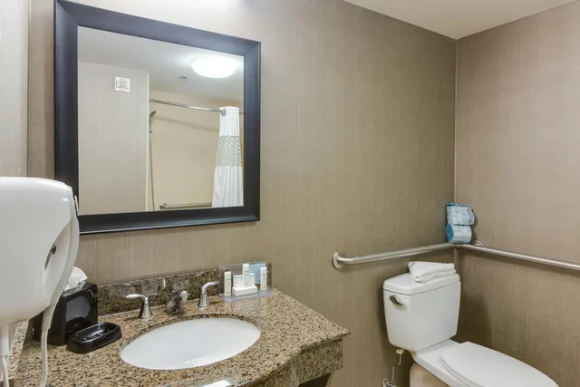 جناح بسرير كينج لذوي الإعاقة، Hampton Inn & Suites Mt. Juliet 3/3