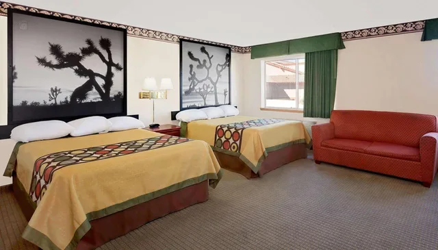 غرفة بسريرين كوين للمدخنين، Super 8 by Wyndham Yucca Val/Joshua Tree Nat Pk Area 1/1