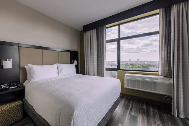 غرفة بريميوم بسرير مزدوج، Holiday Inn Express Long Island City E New York, an IHG Hotel 5/5