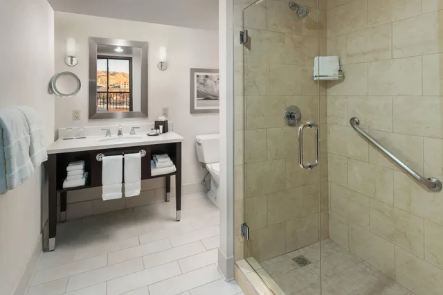 غرفة تقليدية بسريرين مزدوجين، Sheraton Salt Lake City Hotel 8/10