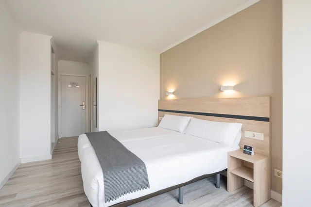غرفة قياسية بسرير مزدوج أو سريرين منفصلين، Hotel Alda Camiño Ingles 4/10