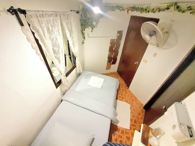 غرفة أساسية مفردة بسرير فردي بحمام مشترك، Hostel 16 6/7