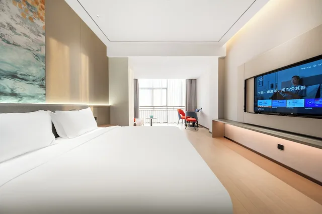 غرفة قياسية بسرير كينج في طابق مرتفع، Holiday Inn Express Qidong Economic Zone 2/4