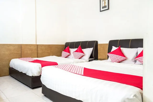 جناح عائلي بسريرين مزدوجين، SUPER OYO Capital O 664 Romance Hotel 2/4