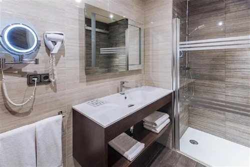 Room, Double or Twin Bed, Tropic Park Hotel 1/1
