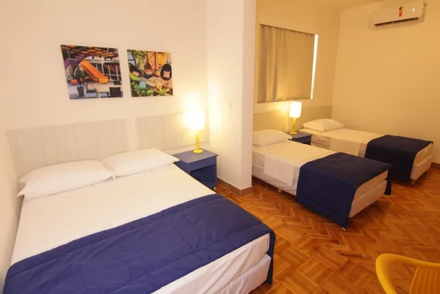 غرفة قياسية رباعية بسرير مزدوج وسريرين منفصلين، Hotel Villa Smart 3/6