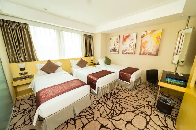 Deluxe, 3 Beds, with Extra Bed, Eco Tree Hotel 1/2