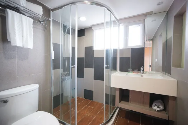غرفة قياسية رباعية بسريرين مزدوجين بغرفتي نوم، JIA JIA PAPERSUN APARTMENT 4/4