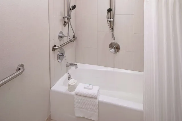 Room, King Bed, Sofa, Accessible, Embassy Suites by Hilton Boston Marlborough 2/3