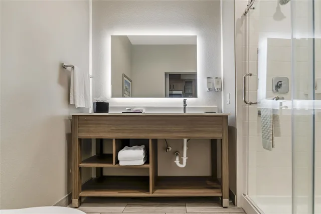 غرفة بسرير كينج بمطبخ صغير لذوي الإعاقة، Executive Residency By Best Western Corpus Christi 9/10