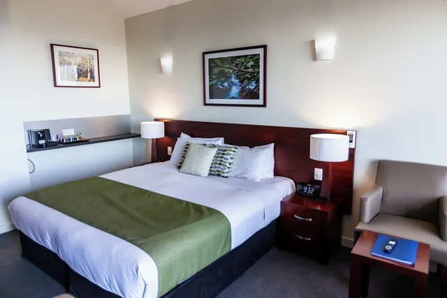 Sky, Lodge, Studio, King Bed, BINNA BURRA MOUNTAIN LODGE 1/7