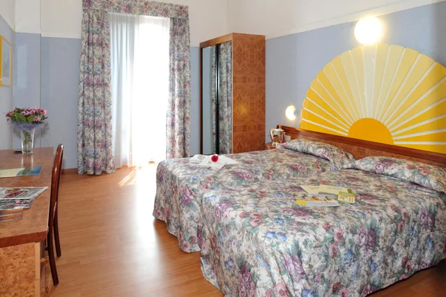 غرفة بسرير مزدوج أو سريرين منفصلين، Park Hotel Jolanda 7/10
