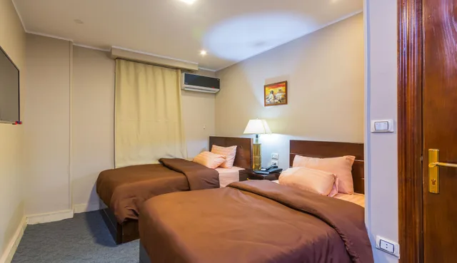 غرفة بانورامية بسريرين منفصلين بشرفة، Pyramids View Inn Bed And Breakfast 4/10