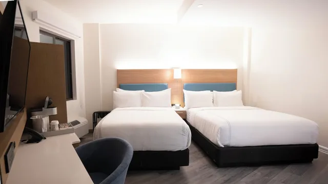 Premium, Queen Bed, Even Hotels Long Island City New York 9/10