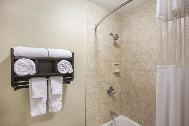 جناح عائلي ديلوكس بسرير كينج وسريرين كوين، La Quinta Inn Suites Moab 9/9
