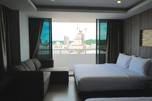 Urban, Triple, 1 Double and 1 Single Bed، Hermann Hotel Pattaya 6/9