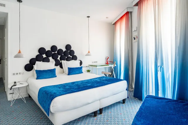 غرفة سوبيريور عائلية، Hotel 34B Astotel (ex-Bergere Opera) 1/2