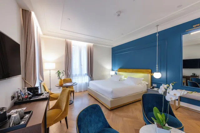 Grand, Canal, Junior Suite, King Bed, Sofa، H10 Palazzo Canova 2/4