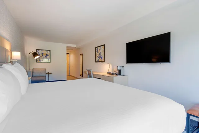 غرفة قياسية بسرير كينج، Aiden by Best Western Berkeley 1/10