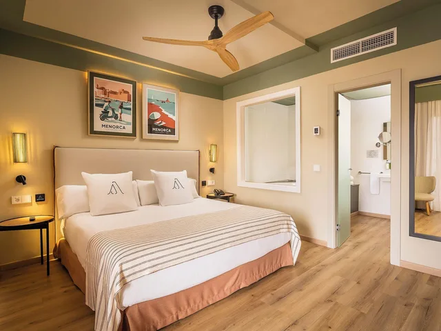 Superior, Double Bed, Hot Tub, Hotel Artiem Capri 4/10
