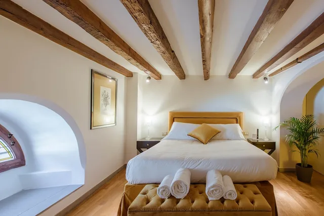 Gold, Twin Beds، Relais Tosinghi 1/8