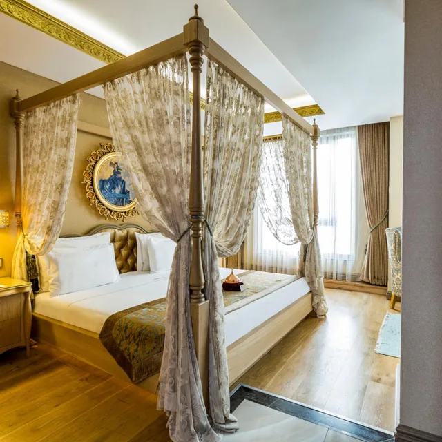 Suite, King Bed, Hotel Sultania Boutique Class 1/7