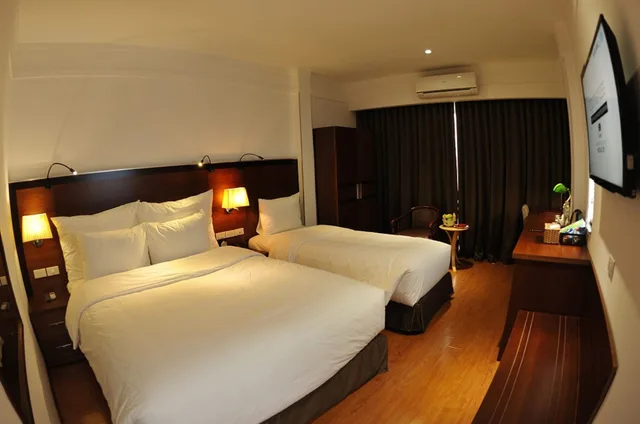 غرفة تنفيذية عائلية بسرير مزدوج وسرير فردي، The Vancouver Hotel Ninh Binh 2/8