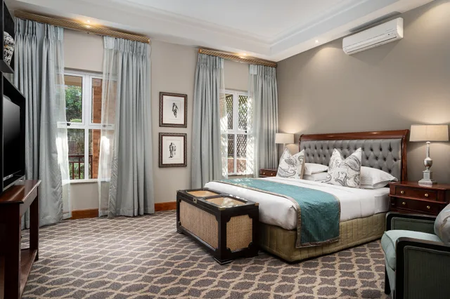 جناح بسرير كينج، Premier Hotel Quatermain (ex. Faircity Quatermain Hotel) 1/3