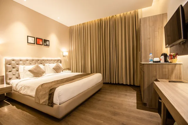 غرفة ديلوكس بسرير كينج، Ab Clarks Inn Jalandhar 1/3