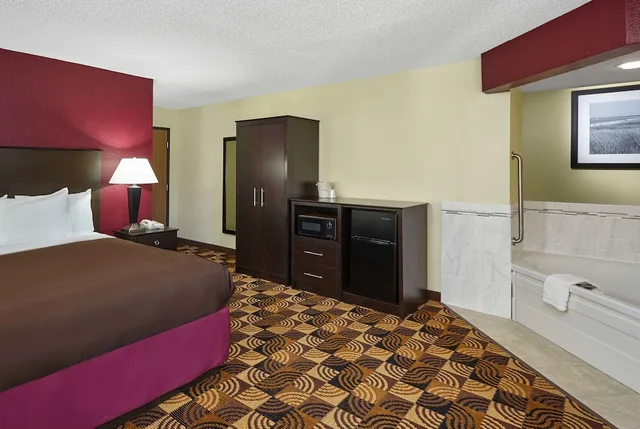 جناح استوديو بسرير كينج، Americinn By Wyndham Elkhorn Near Lake Geneva 1/4