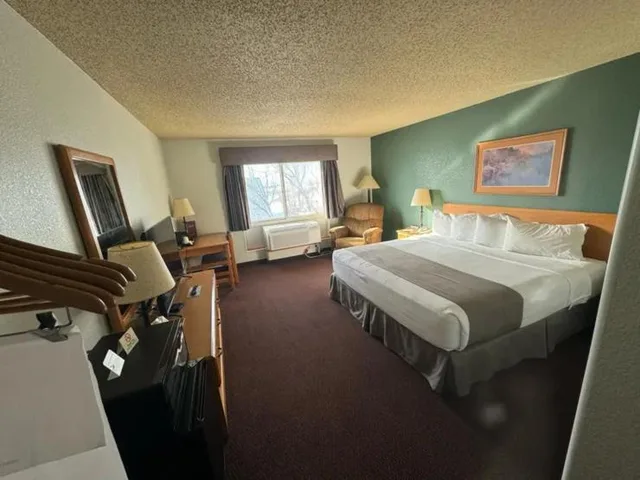 غرفة بسرير كينج لذوي الإعاقة، Fossil Creek Hotel & Suites 1/1