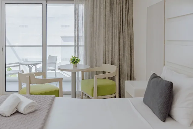 Twin Room Inland View، Tasia Maris Oasis Hotel 7/10