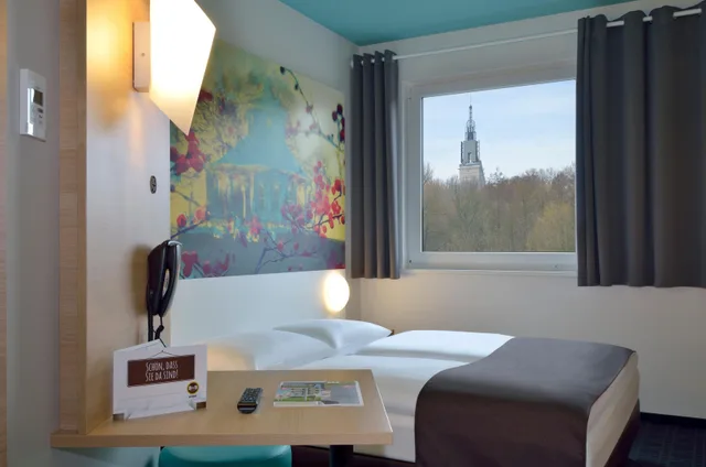 غرفة قياسية بسرير مزدوج، B&B HOTEL Potsdam 1/1